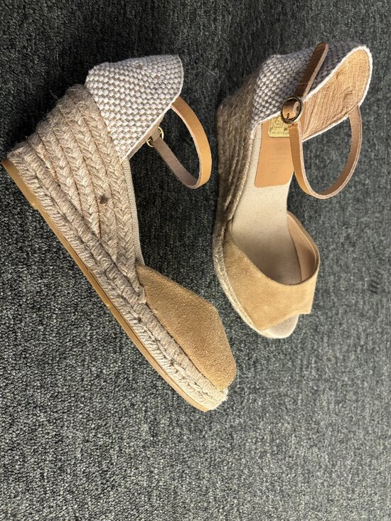 Kanna Espadrilles, Made in Spain, Size 38 - Picture 2 of 3